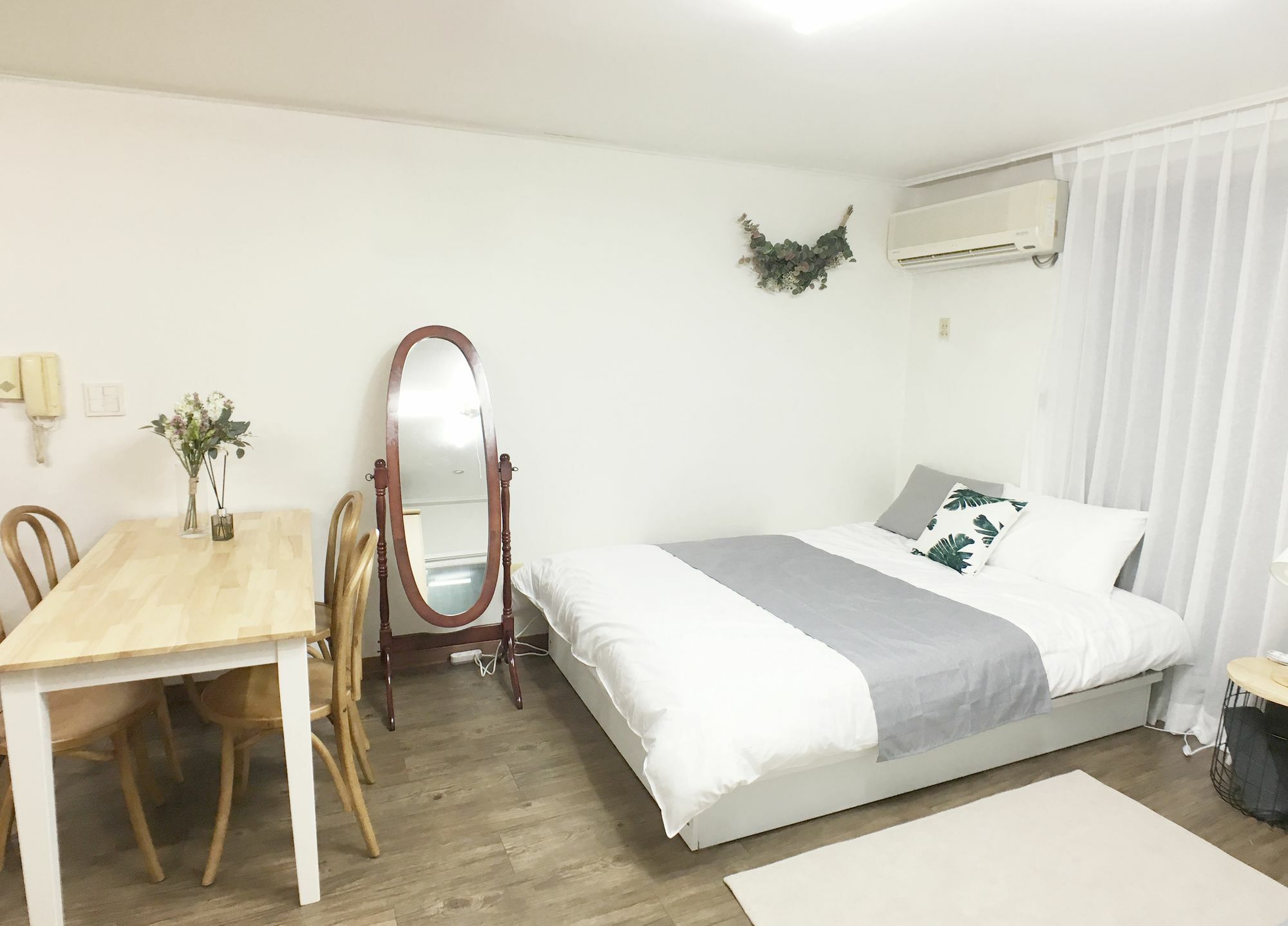 Sunny House Hongik Snt 1Mins Apartment โซล ภายนอก รูปภาพ