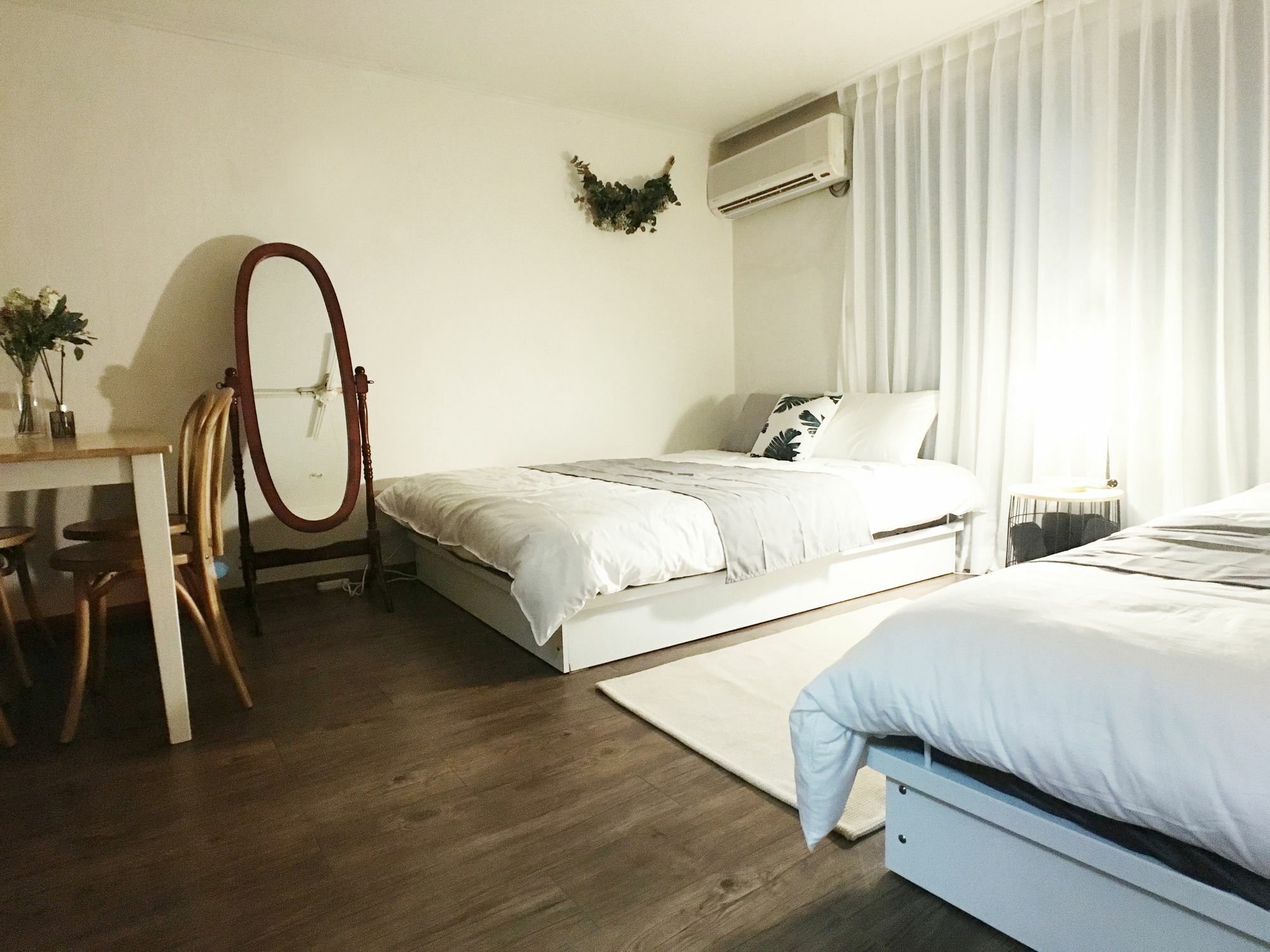 Sunny House Hongik Snt 1Mins Apartment โซล ภายนอก รูปภาพ